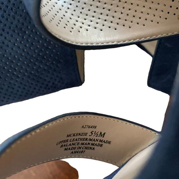 H by Halston Suede Open Toe Wedge Navy Blue McKenzie Sandals Size 5.5 NWOT - Picture 3 of 12